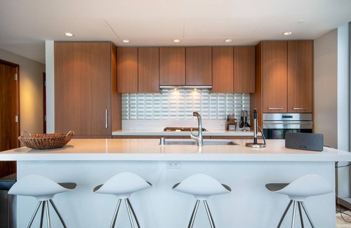 Ala Moana Condo | Oceanview Two Bedroom Retreat in ONE Ala Moana - Rated 10/10