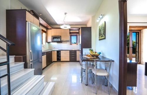 Asteri Villa | Elegant Villa Overlooking Cretan Nature with Private Pool