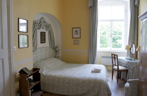 Sankt Polten Other | Discover a Unique Baroque Castle with Spa and Pool Access