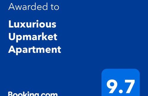 Menlo Park Apartment | Elegant Upmarket Apartment with Kitchen & Wheelchair Access