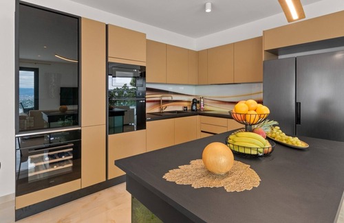 Pobri Villa | Luxurious Villa Gabi with an infinity pool and sauna