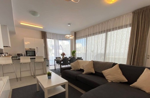 San Fulgencio Villa | Exclusive Villa with Private Pool in La Marina - Top Rated