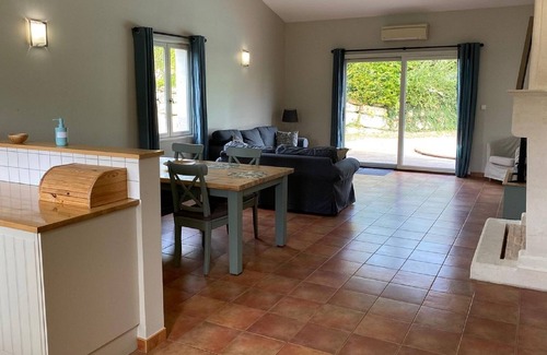 Chalais House | Luxurious villa with terrace in the rural Chalais