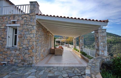 Alonnisos Old Town Villa | Elegant Villa with Breathtaking Views and Pool Access