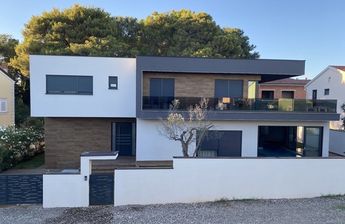 Fazana Villa | Seaside Villa with Sauna and Private Pool, Steps to Beach