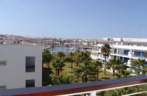 Telheiro Apartment | Chic 1 Bed Apartment with Ocean View & Pool Passes