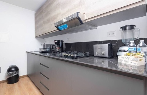 Marbella Apartment | Luxury 1 bedroom apt with free parking