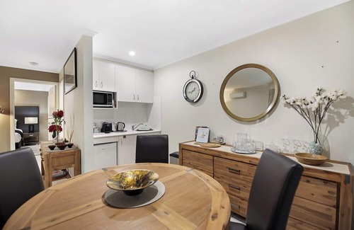 Coffs Harbour Apartment | Indulge in a 1 Bedroom Spa Villa with Ocean View