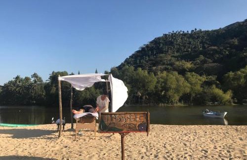 Yelapa House | Luxury 1 Bedroom Beach House Casa Dos Aguas