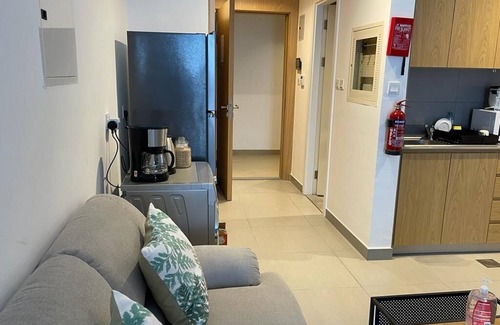 Sharjah House | Elegant 1 BR Studio in Sharjah - Close to Dubai Airport