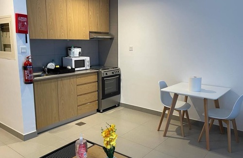 Sharjah House | Elegant 1 BR Studio in Sharjah - Close to Dubai Airport