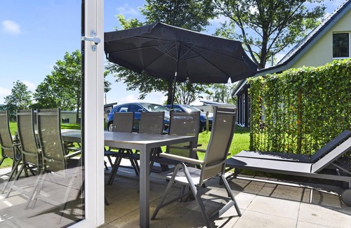 Krov House | Spacious 10-Person Bungalow at Landal Mont Royal Park