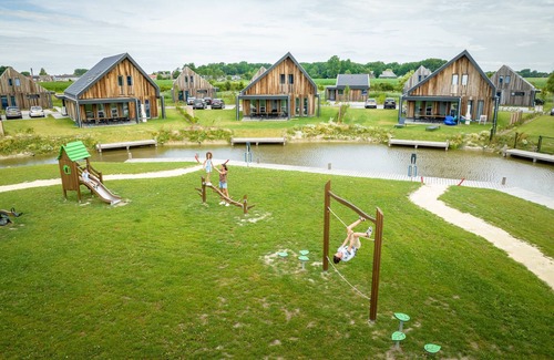 Witmarsum House | Spacious 10-Person Residence at Landal Elfstedenhart