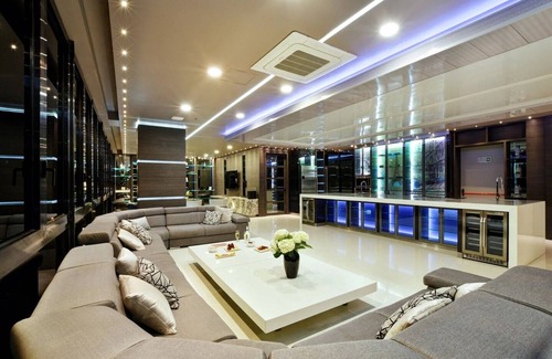 Popular Apartment | Luxury 10BR Penthouse Package right in Lleras Park