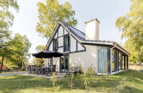 Krov House | Elegant 12-Person Bungalow at Landal Mont Royal Retreat