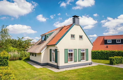 Sevenum House | Group Getaway at Landal Domein De Schatberg with Pool & Spa