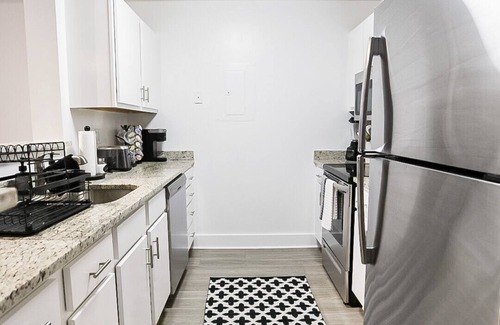 Downtown Apartment | Stylish 1BR Apartment in Downtown Stamford with Top Amenities