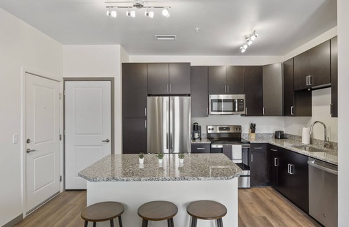 Broomfield Apartment | Elegant 1BR Retreat Near UCHealth with Breakfast Included