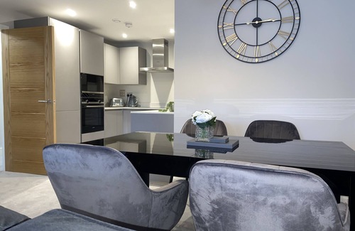 Moseley Apartment | Stylish 2 Bed Apartment in Moseley, Birmingham