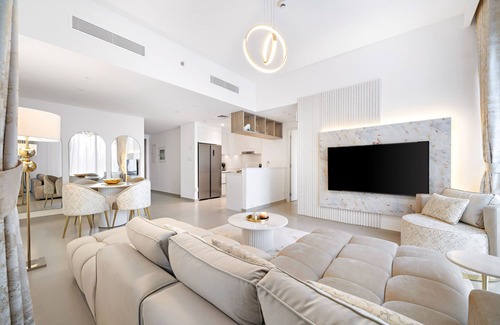 Bur Dubai Apartment | Spacious 2-Bed Apartment with Dubai Mall Access & Pet-Friendly