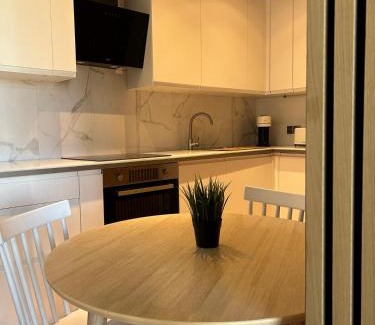 Gmina Witkowo Apartment | Guest Rated 9.9: Cozy 2 Bedroom Apartment with Garden