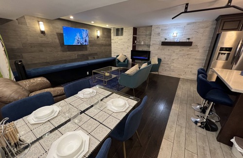 Meadowvale Village House | Elegant 2-Bedroom Suite with Kitchen Near Toronto Airport