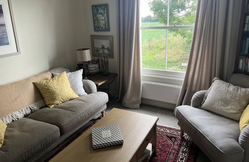 Grantchester Village Apartment | Inviting 2-Bedroom Apartment with Views of Grantchester Meadows