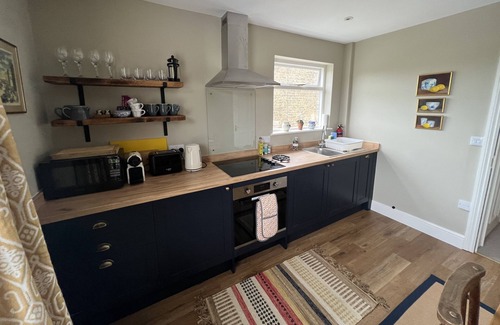 Grantchester Village Apartment | Inviting 2-Bedroom Apartment with Views of Grantchester Meadows