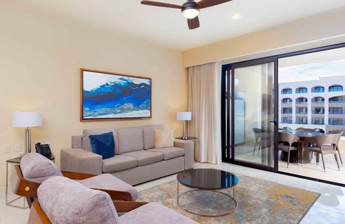 Santa Rosa Hotel | Elegant 2-Bedroom Suite with Pool View in San José del Cabo