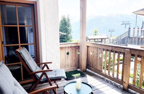 Schonbach Apartment | Inviting Kitzbuhel Alps Apartment with Private Sauna & Spa