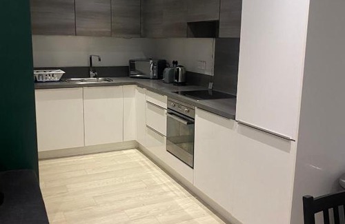 Walthamstow Apartment | Elegant 2 Bedroom Apartment in the Heart of London