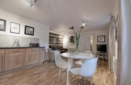 Norwich Apartment | Luxury 2 bedroom Flat Central Norwich with Parking