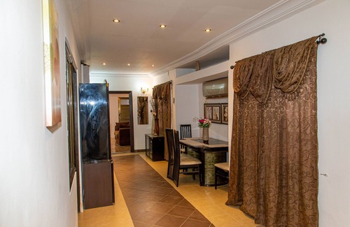 Nungua House | Oceanfront 2 Bedroom House with Breakfast & Pool Access