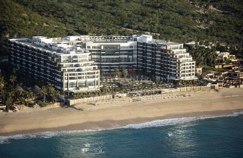 Cabo San Lucas Resort | Indulge in a 2 Bedroom Suite at Garza Blanca Resort