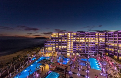 Cabo San Lucas Resort | Indulge in a 2 Bedroom Suite at Garza Blanca Resort