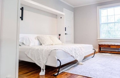 Milledgeville Apartment | Elegant 2 Bedroom Apartment in Downtown Milledgeville