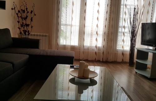 Lozenets Apartment | Prime 2-Bedroom Apartments in Sofia with Free Parking