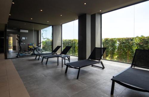 Manilva Apartment | Cozy 2 Bedroom Blue Suites with Sea Views & Pool Access