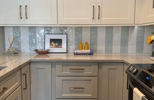 Royal Harbor Condo | Remarkable 2 BR/2BA Coastal Condo with Ocean View & Pool