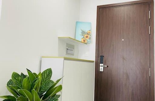 Di An Apartment | Elegant 2 King Bed Retreat with Pool in Di An City