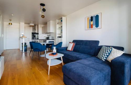 Puteaux Apartment | Elegant Stay at Paris La Défense - Family-Friendly Escape