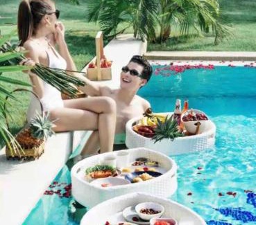 Central Pattaya Villa | Elegant Pool Villa Steps from Beach & Walking Street