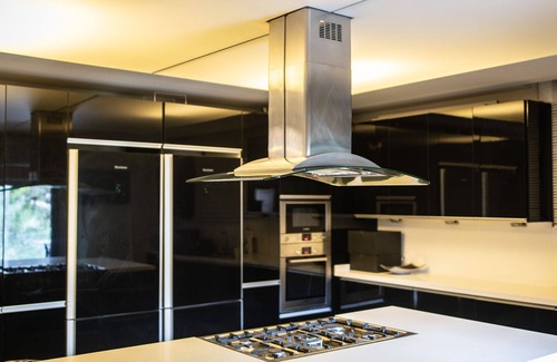 Naqqache House | Elegant 2BD Apartment with Breathtaking Sea Views & Breakfast