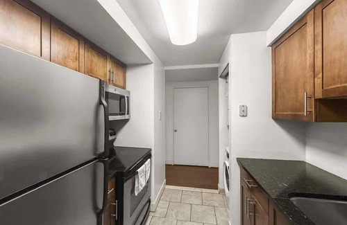 Center City Apartment | Luxury 2BD | Center City | 5 Beds | By JFK plaza