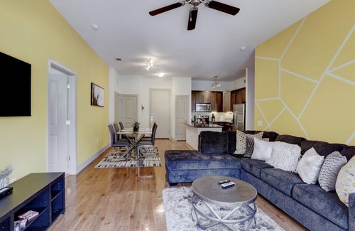 Braeswood Place Apartment | Stylish 2BD Retreat with Pool Near NRG Stadium