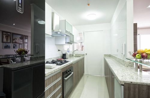 Miraflores Condo | Elegant 2-Bedroom Retreat in Miraflores with Pool & Spa