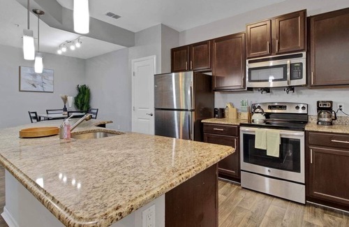 Ocoee Apartment | LUXURY 2BED 2BATH/ GATED/ RESORT STYLE/ POOL/ GYM/ FAST WI-FI