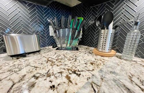 McKinney Apartment | Elegant 2-Bed Queen Suite with Free Parking & Gym Access