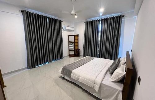 Rathmalana Apartment | Modern 2BR Apartment in Ratmalana - Family-Friendly Stay