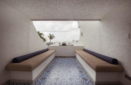 Castillogrande House | Seaside 2BR Villa with Ocean View in Cartagena - Rated 9.1
